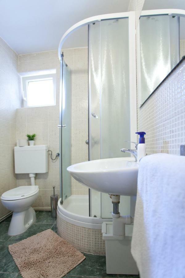 Apartman Sara ซาเกร็บ ภายนอก รูปภาพ