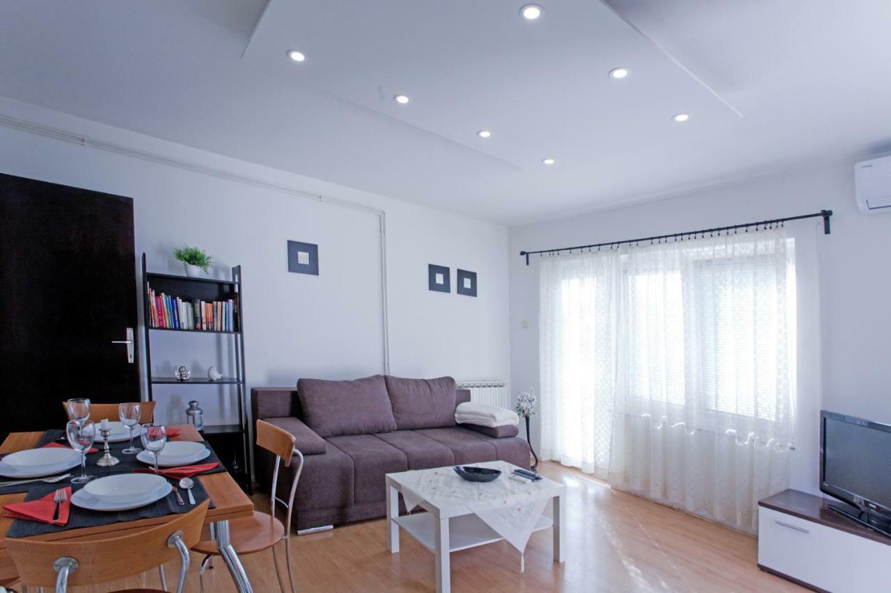 Apartman Sara ซาเกร็บ ภายนอก รูปภาพ